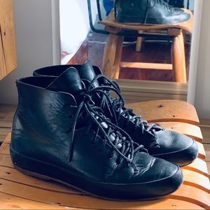 FEIT Hand Sewn High Sneaker in Black